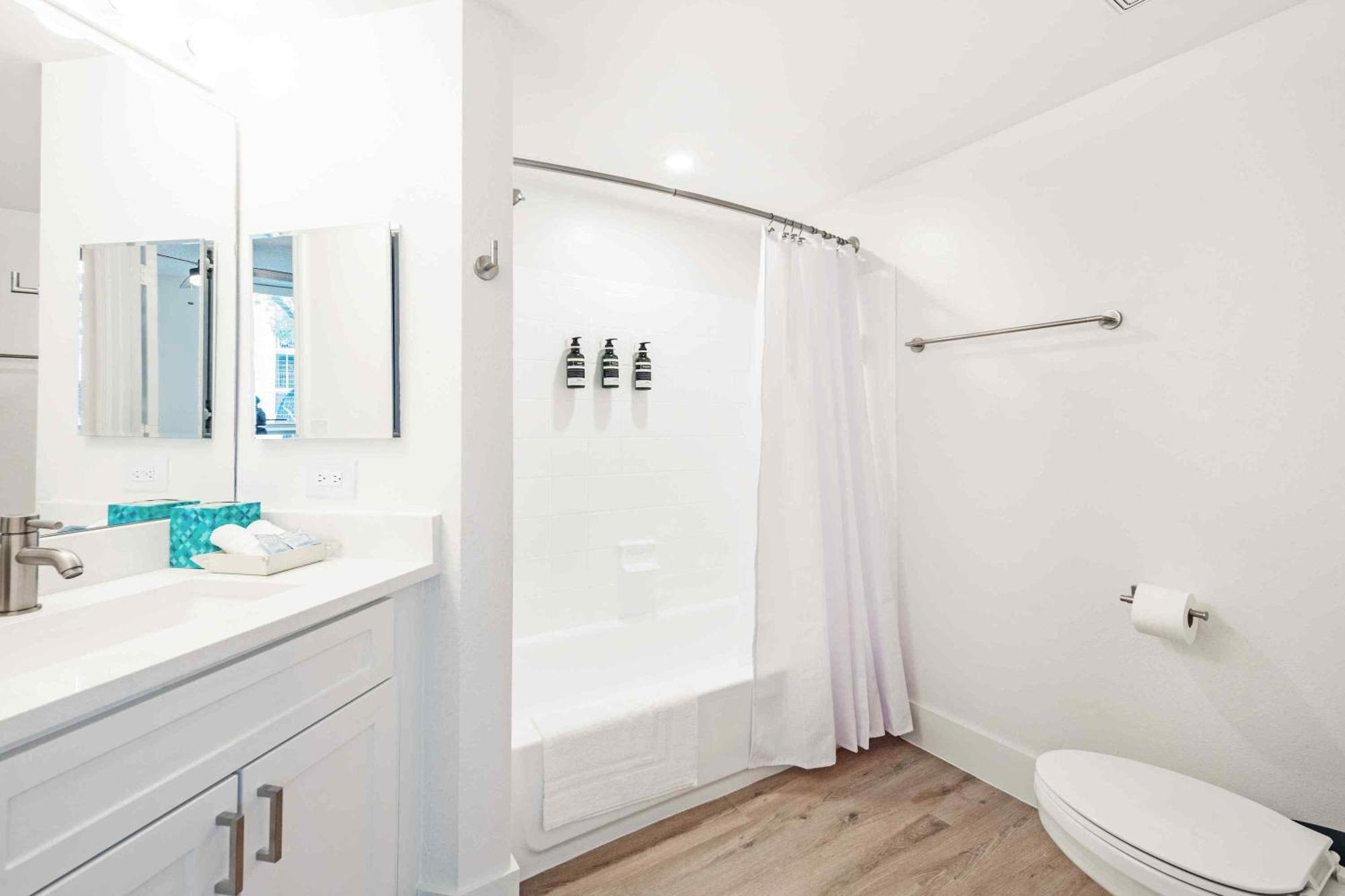 Stunning Centrally Located Apartments At New River Cove In South Florida 劳德代尔堡 外观 照片
