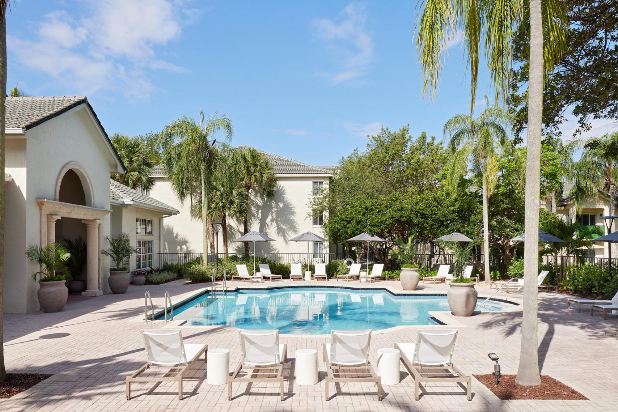 Stunning Centrally Located Apartments At New River Cove In South Florida 劳德代尔堡 外观 照片