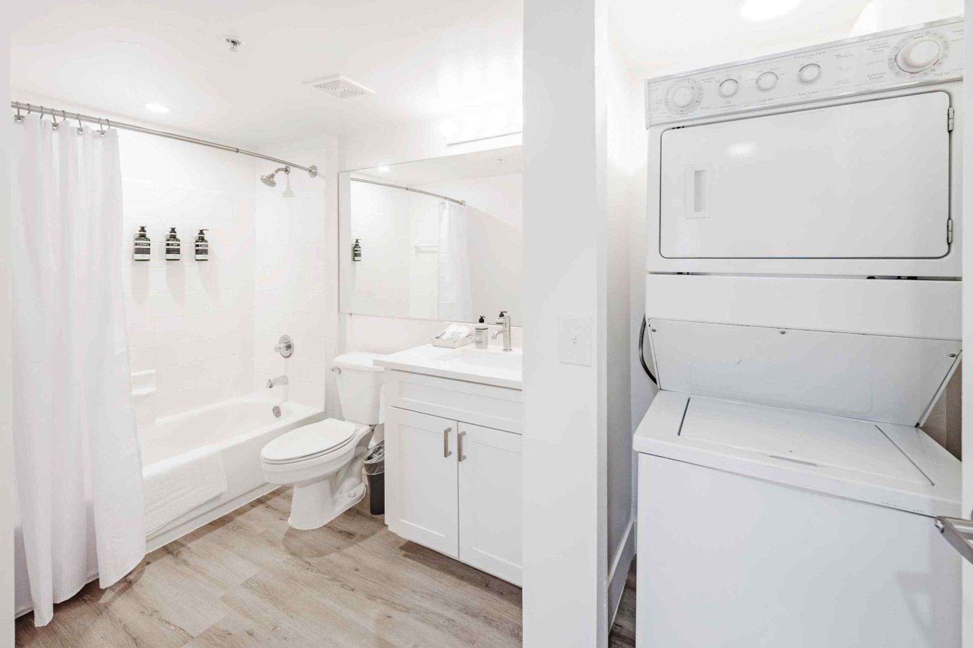 Stunning Centrally Located Apartments At New River Cove In South Florida 劳德代尔堡 外观 照片
