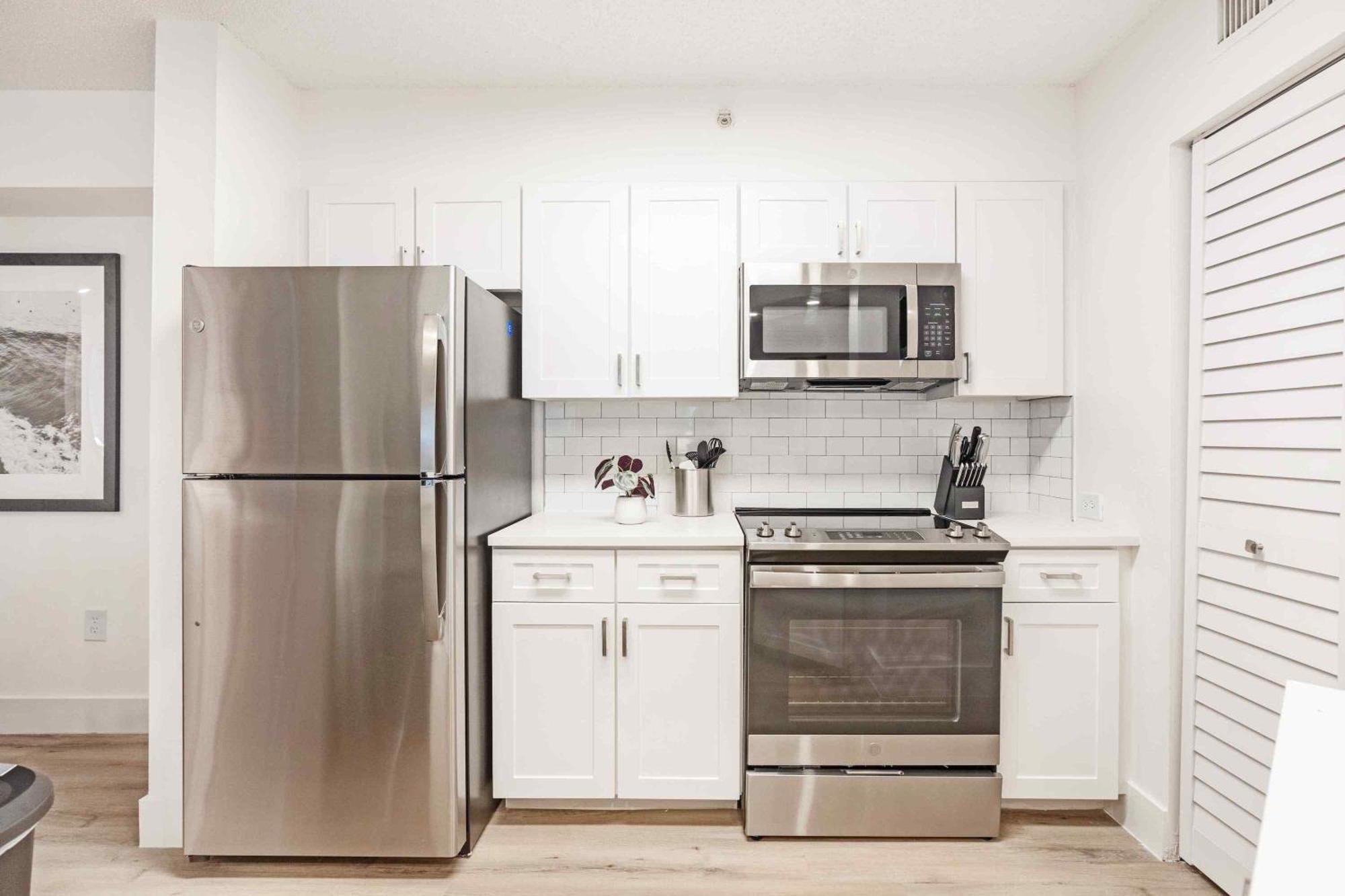 Stunning Centrally Located Apartments At New River Cove In South Florida 劳德代尔堡 外观 照片